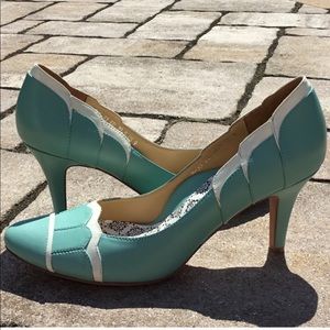 Gorgeous Leather Hey Lady at Tiffany’s heels sz 9